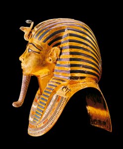 Die goldene Maske des Tutanchamun. Um 1340 v. Chr. Aus dem Grab von Tutanchamun, Tal der Könige, Deir el-Bahari. Kairo. Ägyptisches Museum.