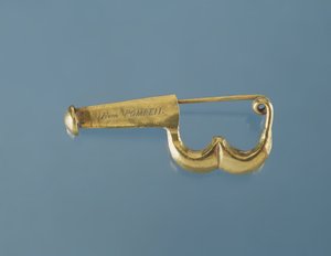 Brosche im pompejanischen Stil, gehörte Caroline Murat (Gold)