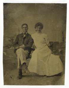 Ohne Titel (Porträt eines sitzenden Mannes und einer Frau)